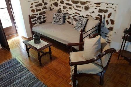 Traditional House Kassandra'S Guest House Ермиони Екстериор снимка