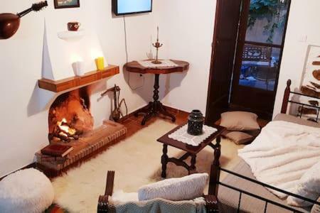Traditional House Kassandra'S Guest House Ермиони Екстериор снимка